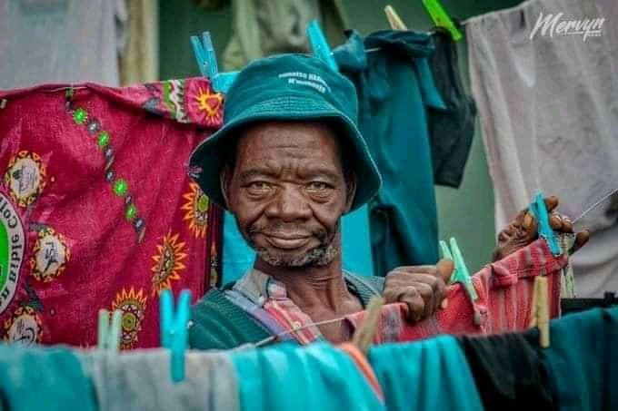 uThandoLesedi's tweet photo. #YesWeAreFriendsBut we can Tlof💦 now and then ....😋 If you don't mind. https://t.co/uCon7z6e3C