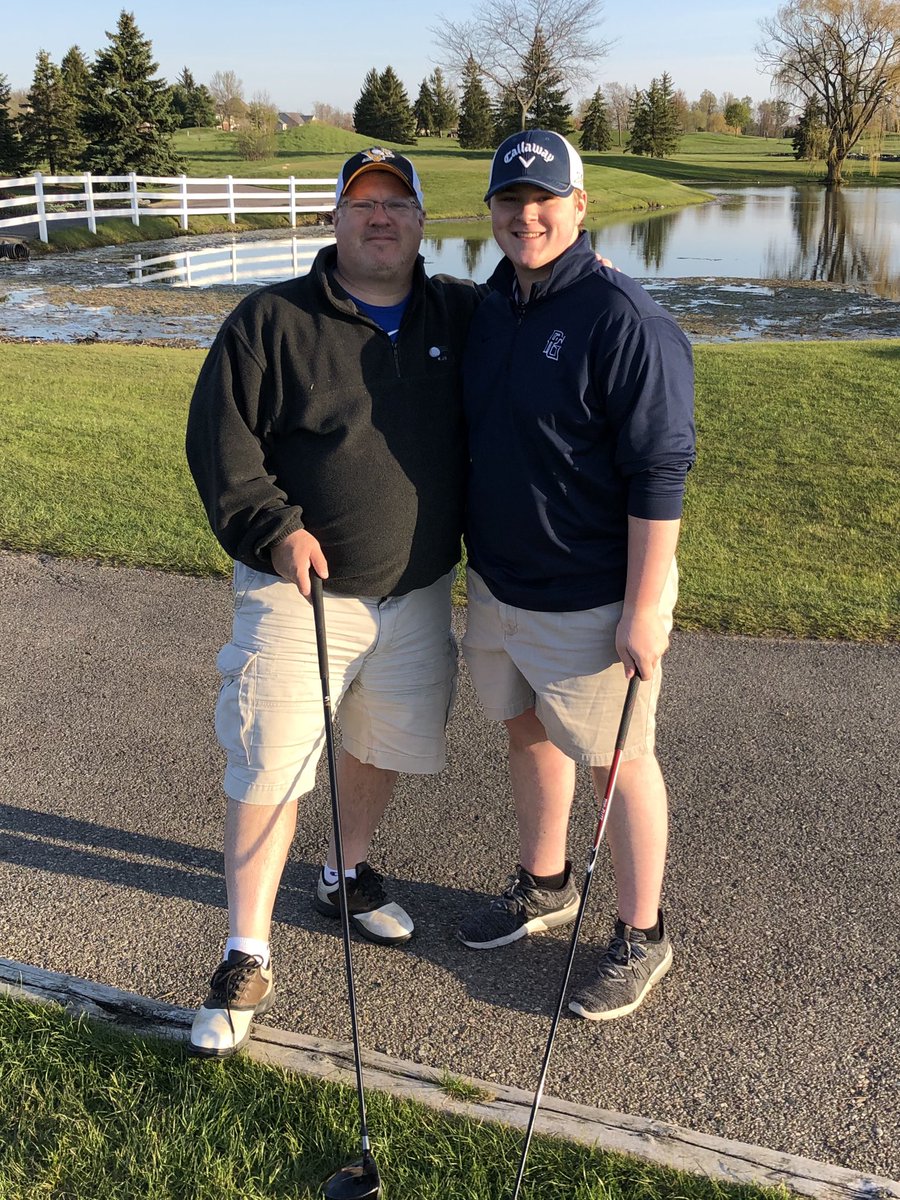 FA_Stinebiser's tweet photo. The only thing better than my awesome links partner @joshstinebiser, the fire of competitiveness in his eyes and pride on his face as he impressively and humbly put the beat-down on Dad. #ThePittsburghPounder https://t.co/PRPn5WllH9
