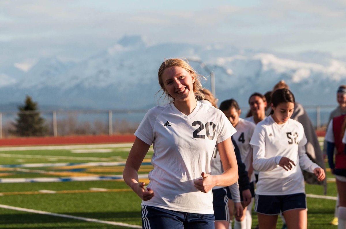 sohiathletics's tweet photo. SENIOR SPOTLIGHT – CAMERON BLACKWELL
⚽️ 4-Year Soccer Player

Career Achievements:
⭐️ 4-Year Varsity Letter Winner (Soccer)

(Photo courtesy of Jimmy Love.) https://t.co/jOIZjUeiNH