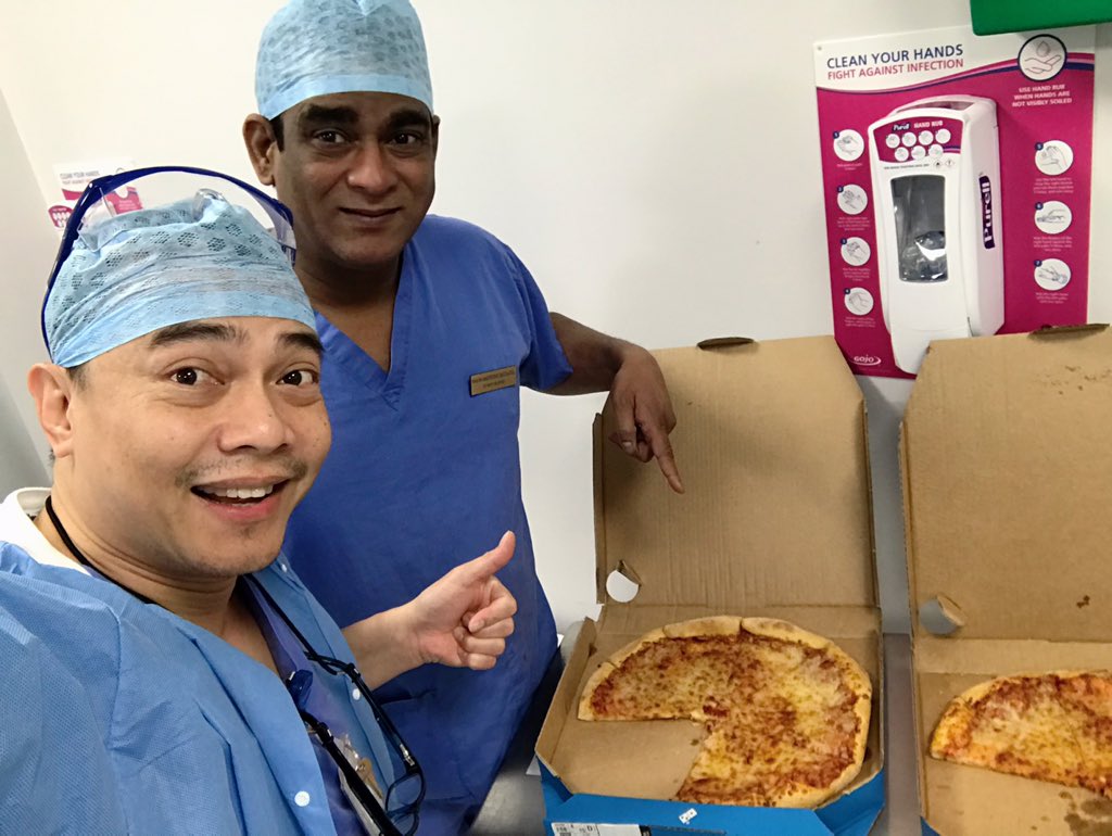 KarlP_Kp's tweet photo. Huge thank you to #FeedTheHeroes for fuelling the Theatre staff of St. Vincent’s University Hospital. #DominosPizzaParty #COVID19 https://t.co/U4q37nJ1lc