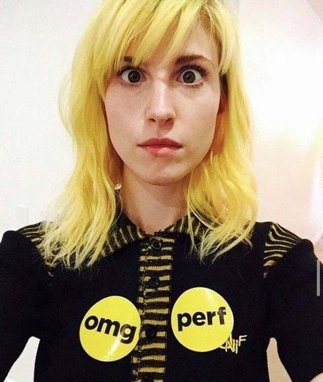 Hayley Williams as frogs: a thread.