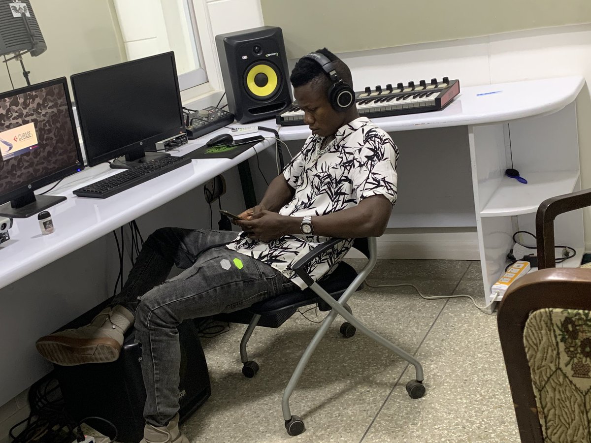 sherrybossgh's tweet photo. Mention any artist you wana hear on my upcoming (Terminator EP ) 
 #TerminatorEp https://t.co/dGLeHnIeML