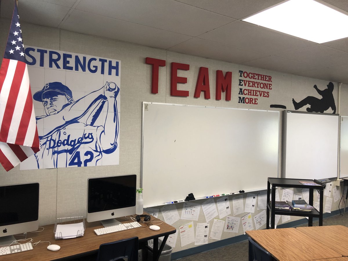 dodger3arewe's tweet photo. @Dodgers Brooklyn Blue would match our classroom theme! https://t.co/Swj1aFSMg2