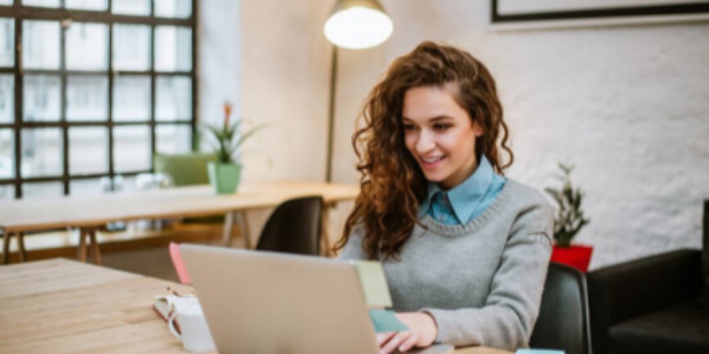 AMAnet's tweet photo. AMA's free webcasts and seminar previews feature business thought leaders and are available in both live and on-demand formats for 24/7 access. https://t.co/FPF9MFKWNY #AMASeminars #webcasts #webevents #virtualtraining #leadership #management #finance #HR https://t.co/43rClWGZwV