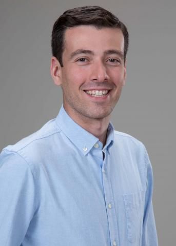 HarvardGSAS's tweet photo. Looking back on some of our 2020 graduates:
Elijah de la Campa, PhD graduate in government, discusses if 311 city apps are actually improving citizen participation in local government on this episode of Veritalk #GSAS20 #Harvard20 https://t.co/boZkGsa8fo https://t.co/5is8819qMw