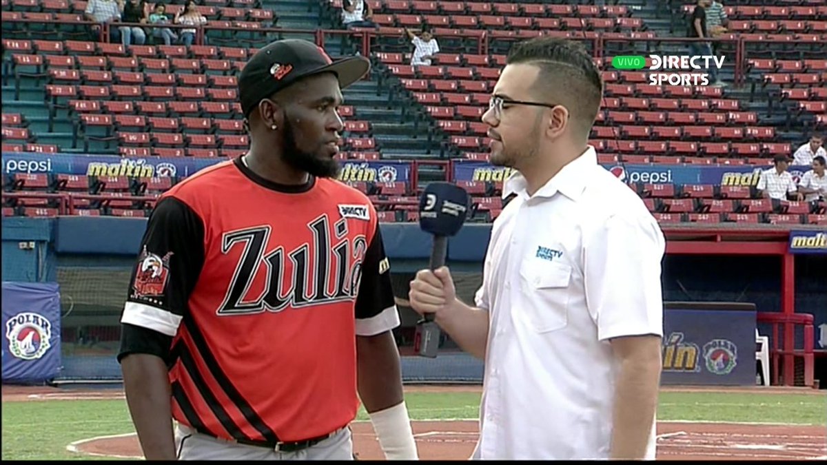 #TBTDIRECTV Entrevistando a Olmo Rosario, de <a href="/aguilasdelzulia/">Águilas del Zulia</a>, Jugador Más Valioso de la temporada 2019-2020, para <a href="/DIRECTVSportsVE/">DIRECTV Sports VE</a>.

Comparte tus mejores momentos en el béisbol venezolano o en tu deporte preferido utilizando la etiqueta #TBTDIRECTV.