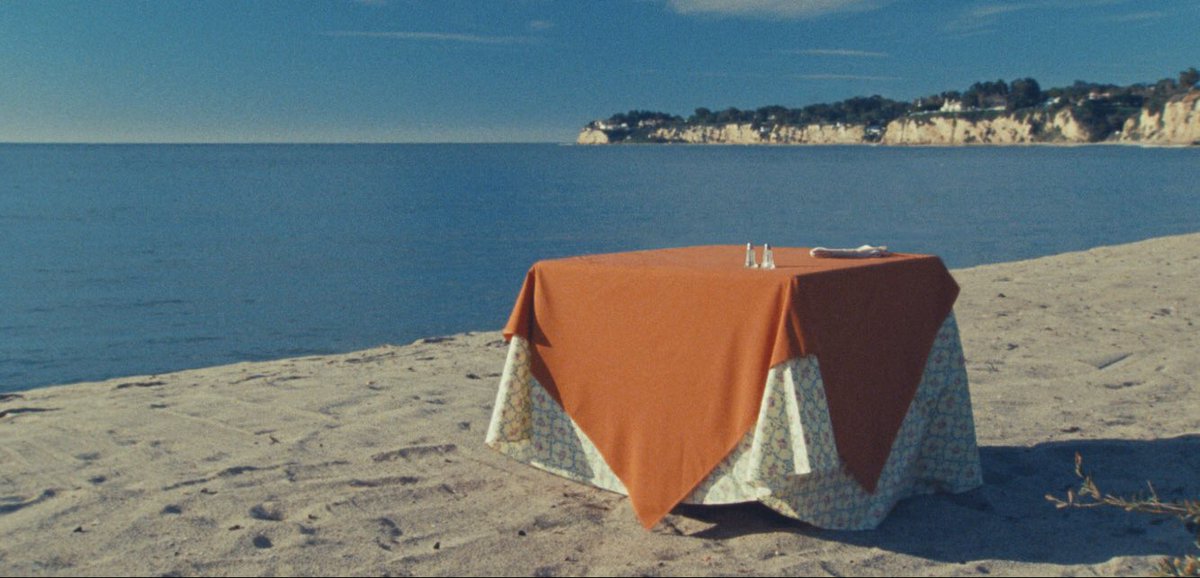 hsdaily's tweet image. Salt shakers and napkins have been added to the table #WatermelonSugar🍉

ijustwannatasteit.com