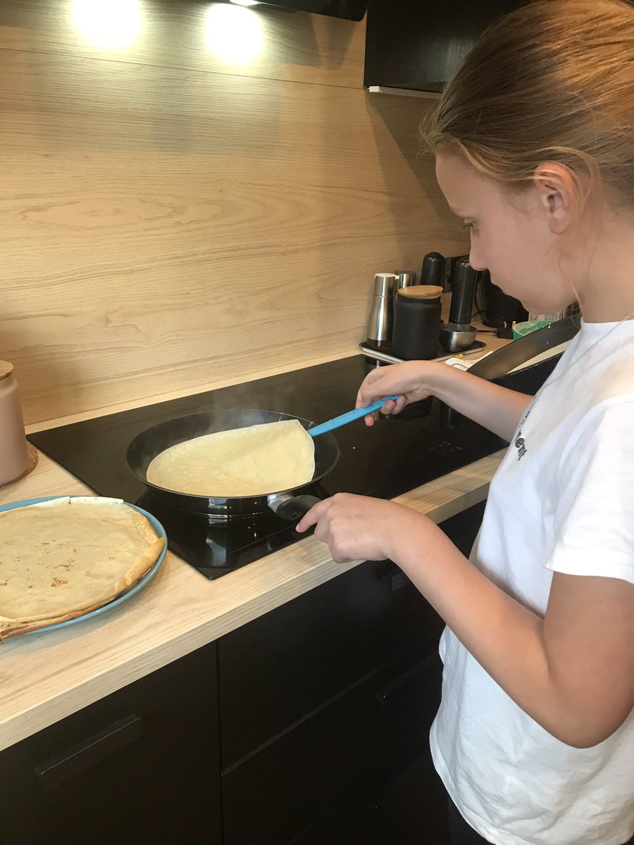 magdaglasgow's tweet photo. Cooking lesson.
Today’s topic - pancakes @gostconstantine @MissCAlexander #primary6b #cooking #lockdown #homeschooling #pancakes https://t.co/98wgBgFLuO