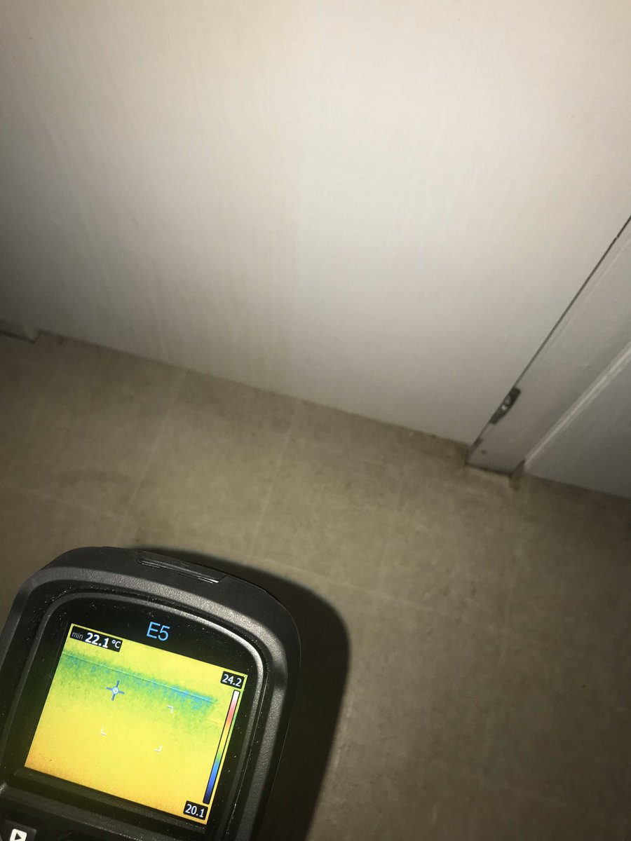 everprosofla's tweet photo. Today we’re drying out some floors and walls that were damaged by water over the weekend. It’s crucial to get this taken care of ASAP to prevent the growth of mold! 💧🦠 #EverProRestoration

Call us for a quote!

📲 1 (800) 583 - 5753

💻 https://t.co/Pqe6qpMqRL https://t.co/Ud15yKA7rq