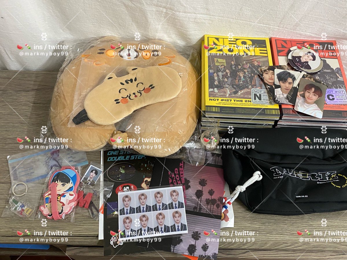 markmyboy99's tweet photo. 📍 #markmyboyupdate

MarkLeeBar Basic Set
MarkLeeBar U-neck pillow + blind fold eye mask album set
MarkLeeBar Frame 
MarkLeeBar Table Tab
DYBar Traveling Theme Set
JWBar Frame（不运回）

Other goods are still in the customs, please be calm. 3rd payment will be notified one by one https://t.co/tz2QCTIoFP
