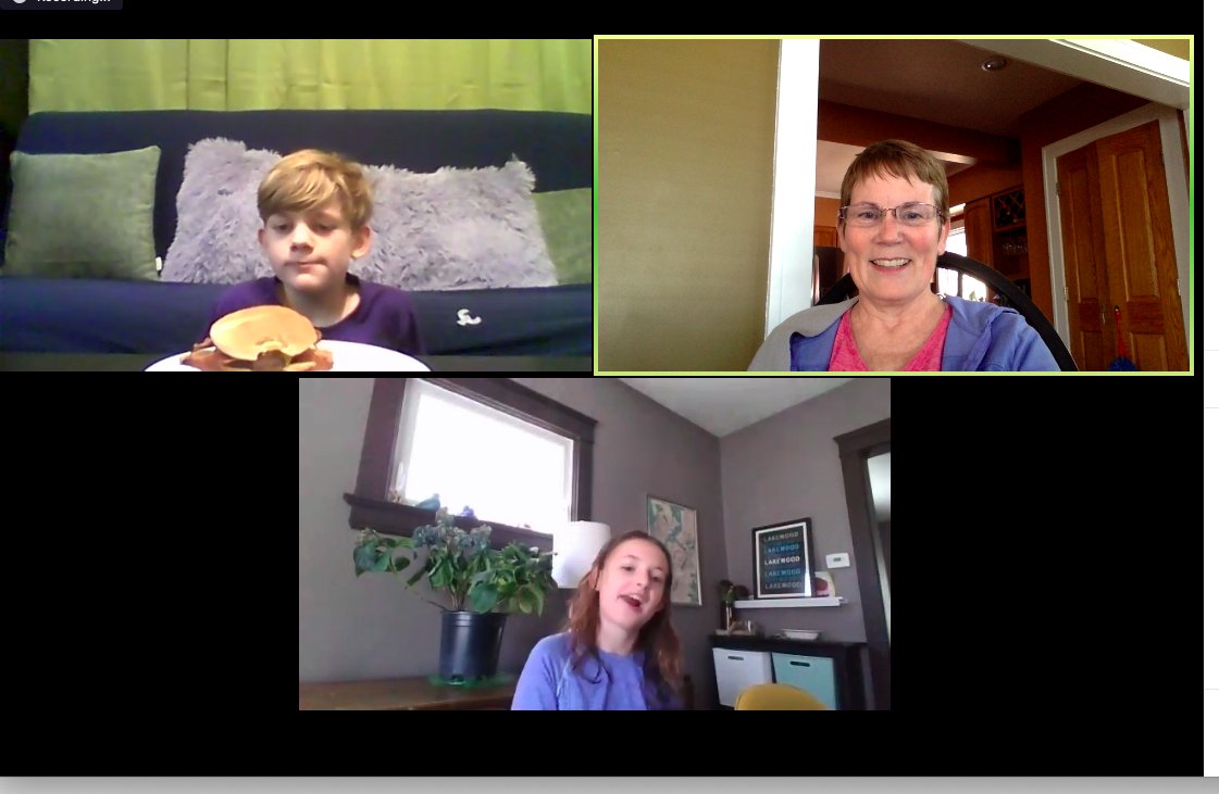 lkwdMrsStaskus's tweet photo. Love our special lunchtime together! https://t.co/KI4k2luiCe