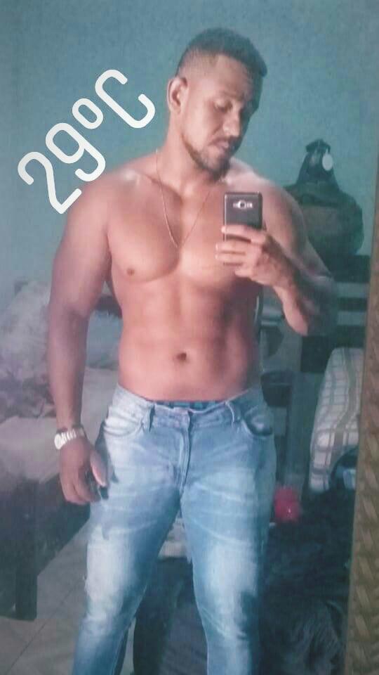 SuileyP's tweet photo. Estou precisando voltar a treinar para ter esse corpinho denovo 😎 https://t.co/0Qf40B9wL1