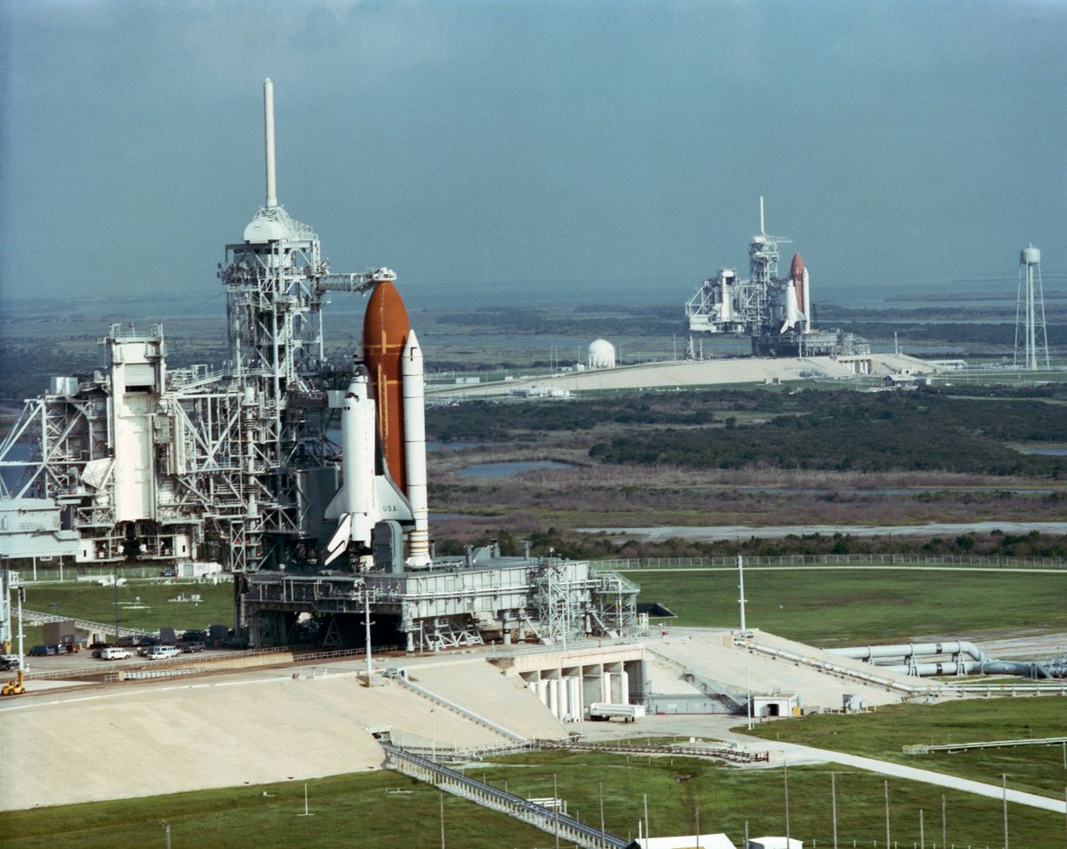 SpaceAboveUs's tweet photo. Ulysses is about to set out on a journey unlike any other spacecraft, but only if Discovery can get off the launchpad for STS-41! Columbia and Atlantis were forced to roll back to the VAB, let's see if OV-103 can get it done! #STS41 1/5 https://t.co/RcC7IGeoSb