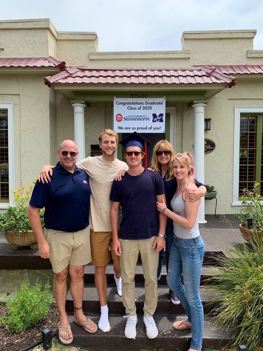 suziday123's tweet photo. @FolderRed @beccablogs360 @Adventuringgal @LindaPeters64 @EmilyMaeHood @LiveaMemory @TravelingNess @AuraPriiscel @travelwithirine @OrganicRoadMap @FitLifeTravel She looks Beautiful 💙 Our son graduated from @OleMissRebels with no school ceremony so my #maymoment is honoring him with family and friends at home and via zoom 🎓🎉 https://t.co/ckjWFwIRqB