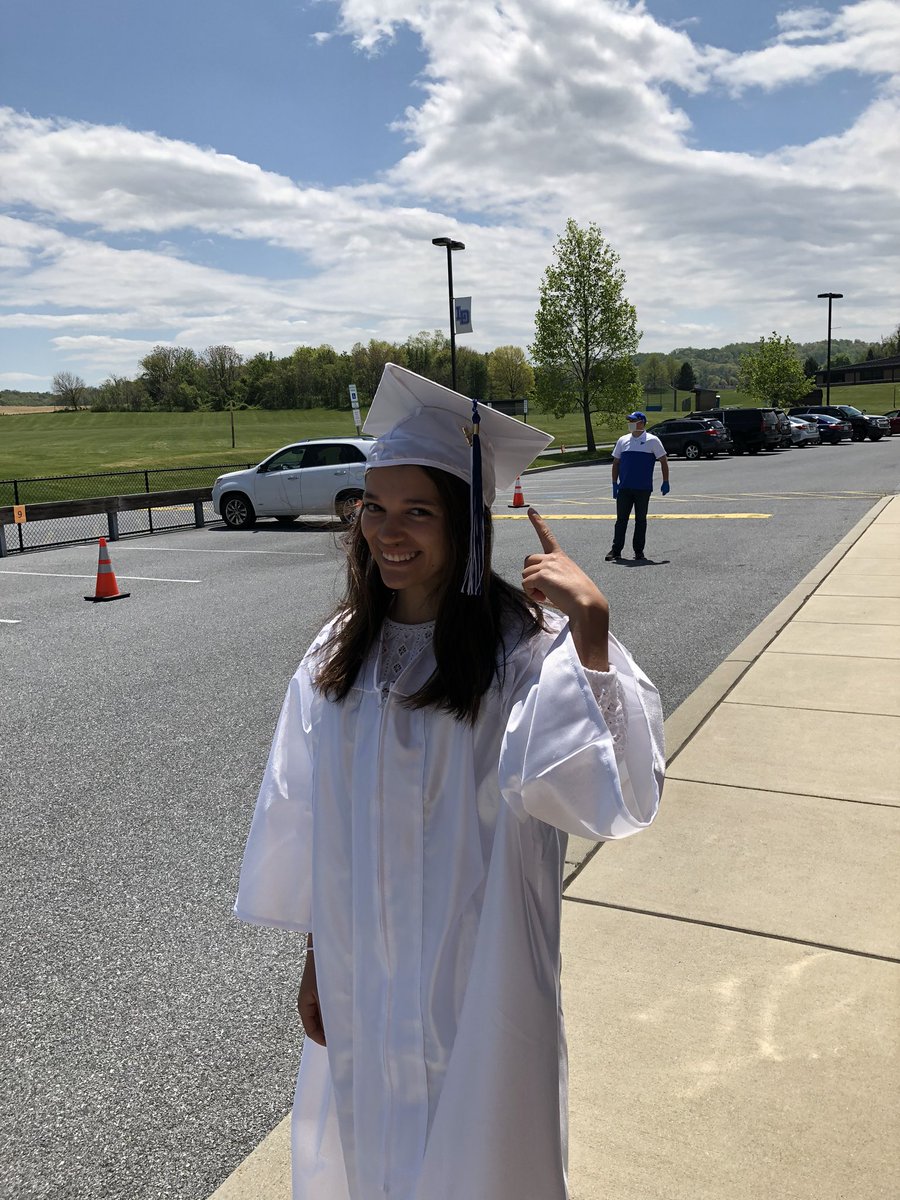 jhanula's tweet photo. Great to see our Seniors today for Cap and Gown Pick-up. #LDClassof2020 https://t.co/XClruApMZx
