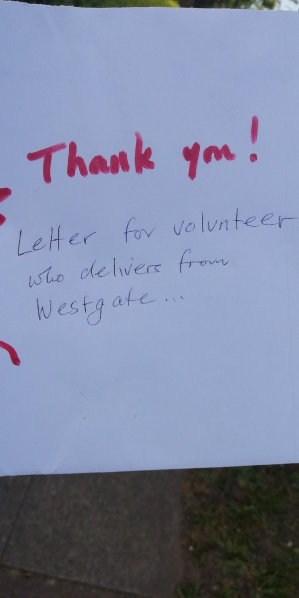 tan_laub's tweet photo. I received a lovely note from an elderly man today after delivering his NHS prescription. Such heart-warming words! Thank you to all @UKMutualAid volunteers across the UK. 

#volunteers #NHS #community #love #blessings #solidarity #UKMutualaid #spiritup https://t.co/wD2SLHz3r7