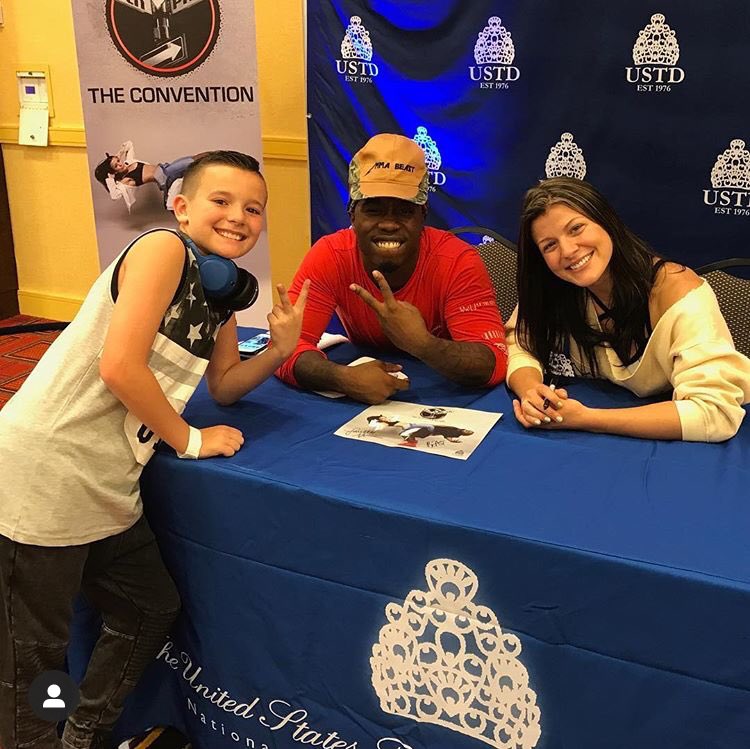 STetkowski's tweet image. Happy Birthday Janelle @GinestraJanelle . Enjoy your day 🎂🎈🎊
#TBThursday to the first time I meet you guys in New York. Who would have known I would be part of your @immabeastco family today ..