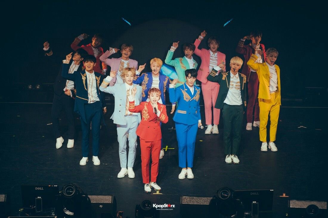 「 d-15: favorite stage outfits 」» many to mention.ღ i gotta admit tho, the ode to you stage outfits were SUPERIOR. I couldnt fit all of it in one tweet jcbdjcb (the other photos are from their other perfs which also has SUPERIOR FITS)—  @pledis_17   #SEVENTEEN