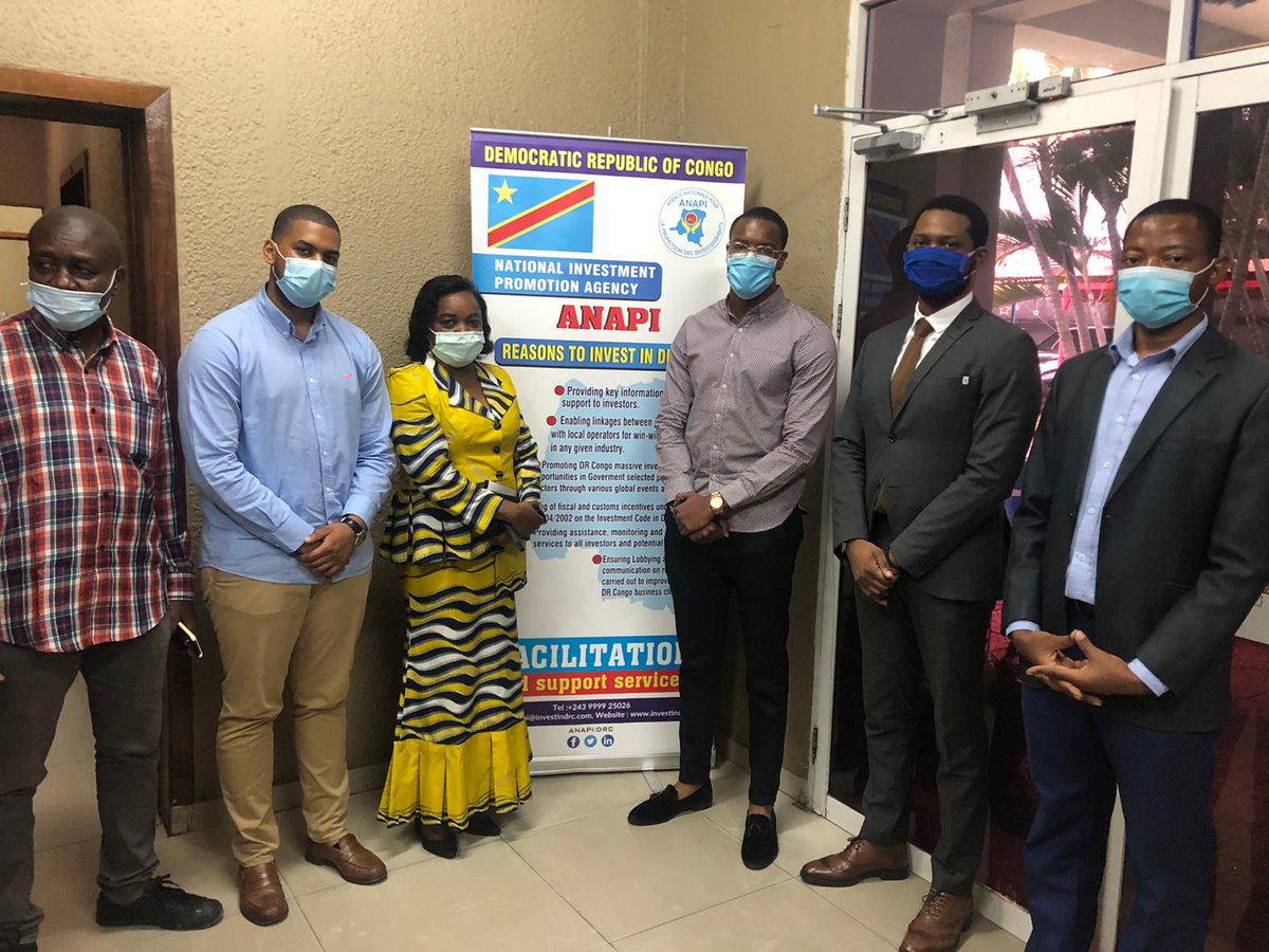 investindrc's tweet photo. #RDC 13.05.20 | Selon ses missions de promotion, d'accompagnement des Investissements &amp; la riposte contre le Covid-19, l'#ANAPI a reçu des jeunes congolais promoteurs de la solution innovante Safe Gate (Tunnel sanitaire de désinfection automatique) pour une 1ère séance de travail https://t.co/eemGvl0nbH