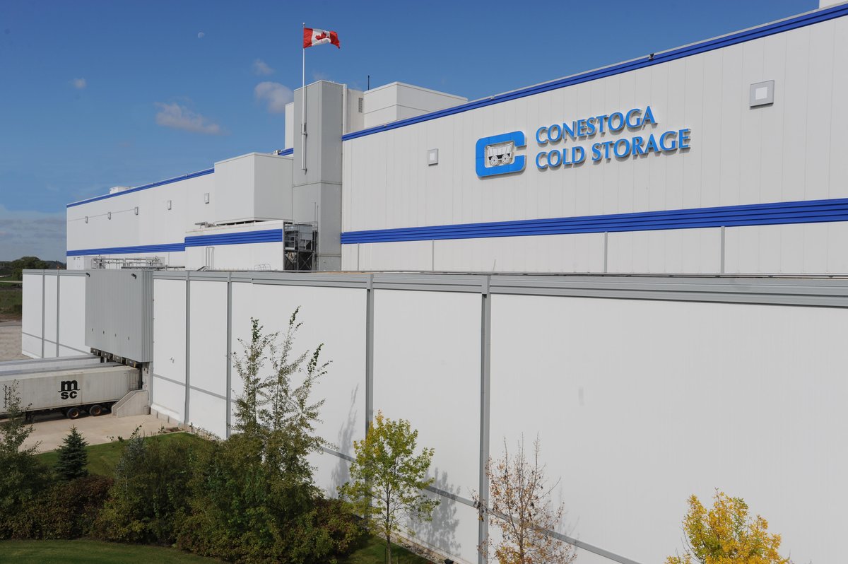 ConestogaC's tweet photo. #ICYMI Protecting essential workers during COVID-19 pandemic: https://t.co/m4W9riN8ft @conestogacold @sonamiontario @FedDev_Ontario #SMARTCentre #supplychain #essentialworkers https://t.co/ZT8PakuyZD