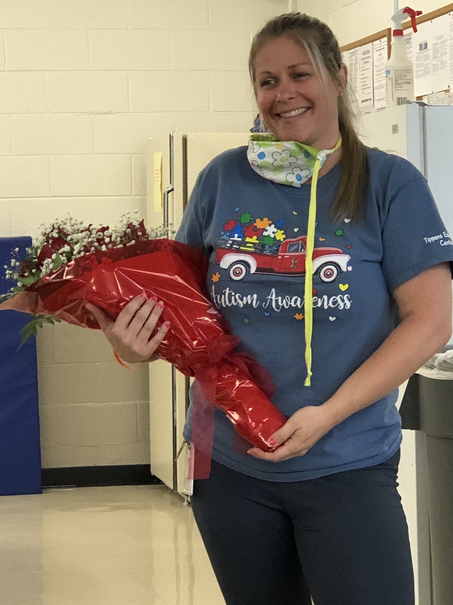 Even in quarantine our staff are still getting awards! Ms. Maggie Power has been awarded the Golden Apple Award from the Delta Kappa Gamma Society for being an exemplary educator within our school district. Thank you for your outstanding service to your school and community!