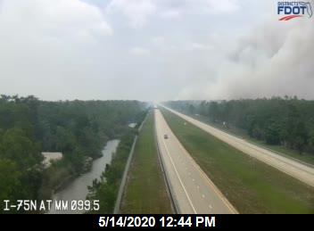 pcavlin's tweet photo. π₯ Smoke continues to pour into the sky from the over 4000 acre wildfire along I-75 in Collier county
@NBC2 @NBCNews #FLfires https://t.co/Tg9pyLlMjC