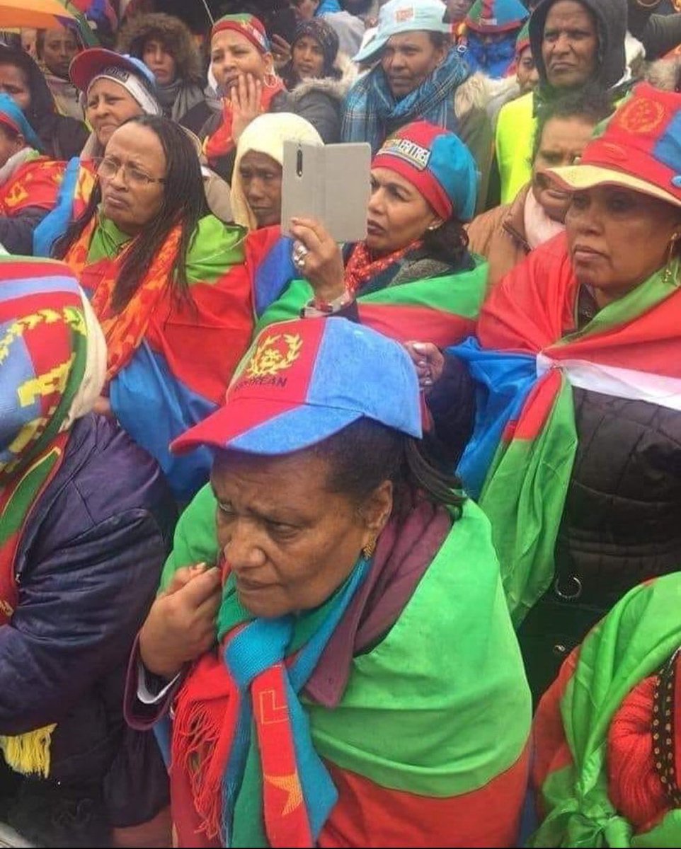 Even though  #Eritrea|n Diaspora bore a massive punishing toll to aid struggle & after, criticism of any sort against the leadership was/is unacceptable.This would create a significantly damaged Political Culture ripe for abuse. Reaching a breaking point after the war in 2000.