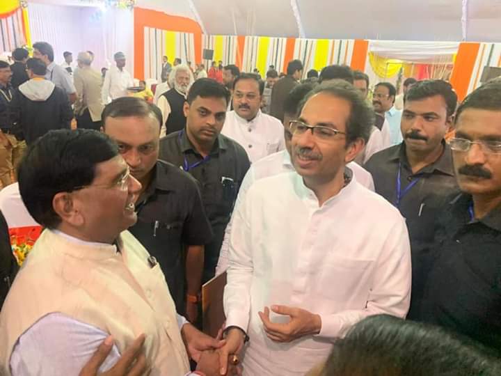 mishashikant's tweet photo. शिवसेना पक्षप्रमुख महाराष्ट्र राज्याचे लाडके मुख्यमंत्री मा.ना.उध्दवजी बाळासाहेब ठाकरे @OfficeofUT यांची
विधान परिषद सदस��य म्हणून बिनविरोध 
निवड झाल्याबद्दल हार्दिक अभिनंदन.💐
@CMOMaharashtra @AUThackeray @mieknathshinde @mpprataprao https://t.co/xxWN2o6n4N