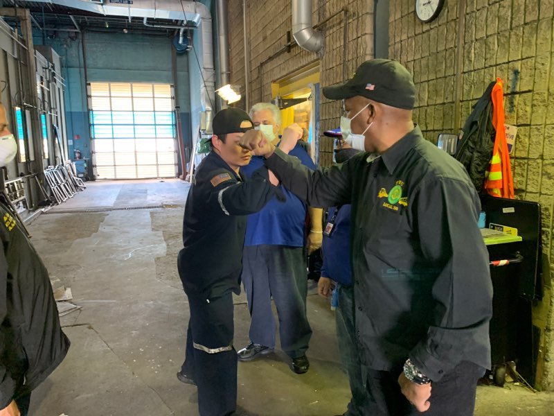 TWULocal100's tweet photo. Pres Tony Utano and union officers talk to rank and file at #Eastchester Depot near #I95 as we #MoveNY and fight #covid19 with Eastchester Chair Juan Villanueva @NYSAFLCIO @AFLCIO @TTDAFLCIO @transportworker @NYCTBus https://t.co/rd8cVUi5Vw