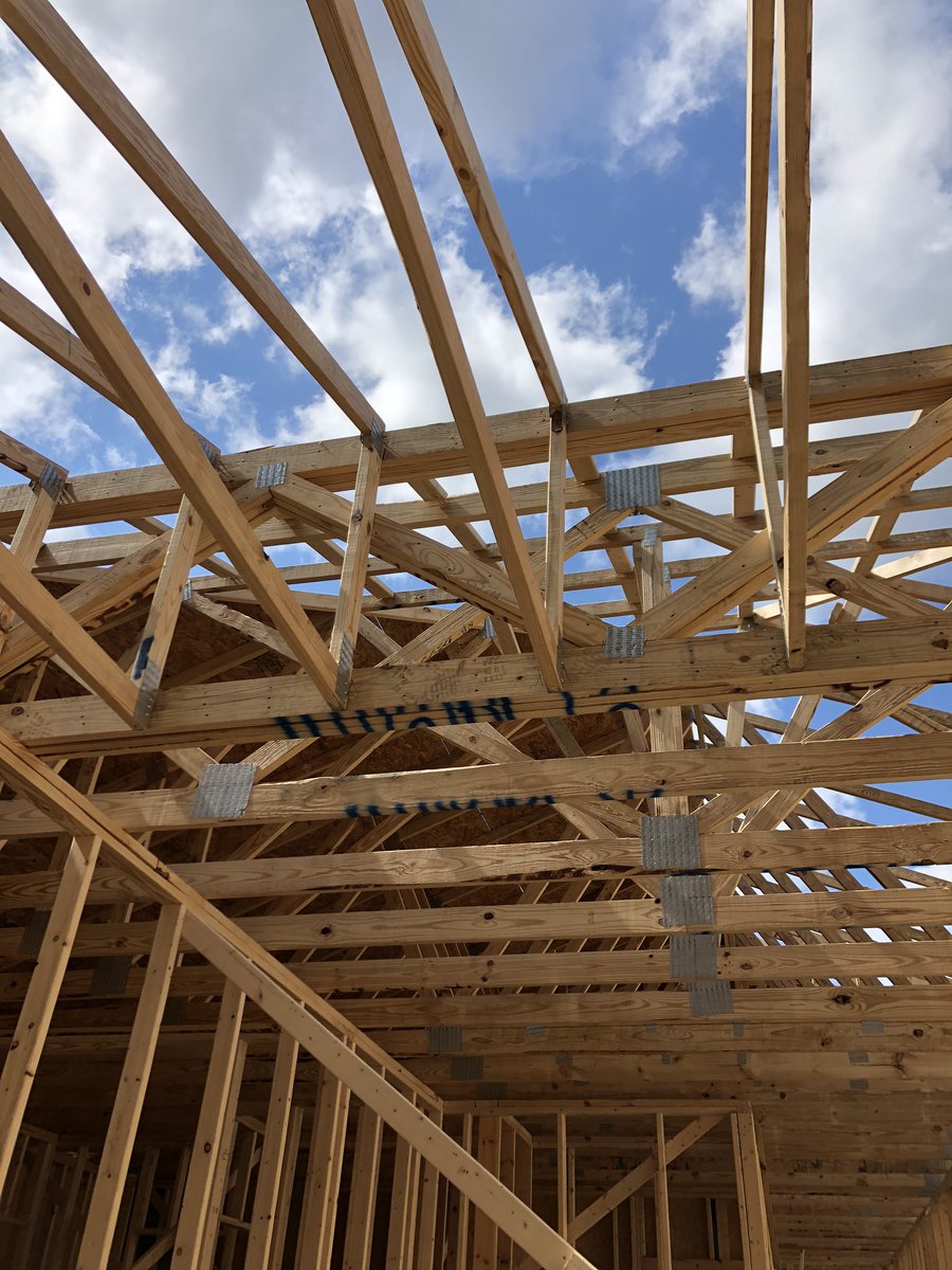 MBFramingLLC's tweet photo. Installing trusses and OSB sheathing on roof on a single-family home. 🏠🔨

https://t.co/rOKoTrqDRB

#MyrtleBeach #SouthCarolina #Framing #HomeBuilding #NewHome #Construction #MyrtleBeachFraming #FramingContractor #HorryCounty #GrandStrand #Trusses #OSB #OSBSheathing #Roof https://t.co/v8TrPi1DhS