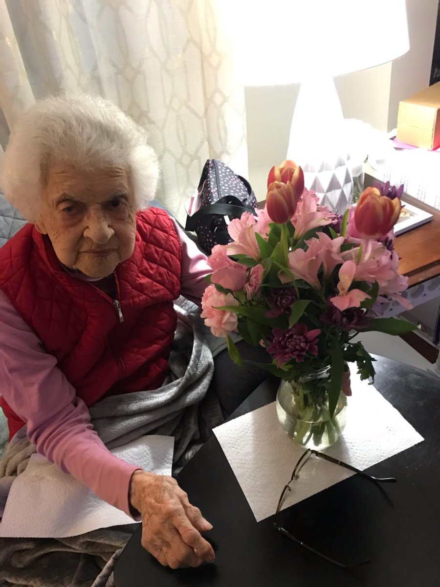 CathCharitiesBQ's tweet image. Staff members of the CC Woodhaven-Richmond Hill SC recently collaborated with @assemblymanmike of NYS Assembly District 38 to celebrate Ms. Errante&apos;s 99th birthday. Read the full story featured in the Leader Observer: bit.ly/2Z4Ifph. #Bethesolution #HappyBirthday