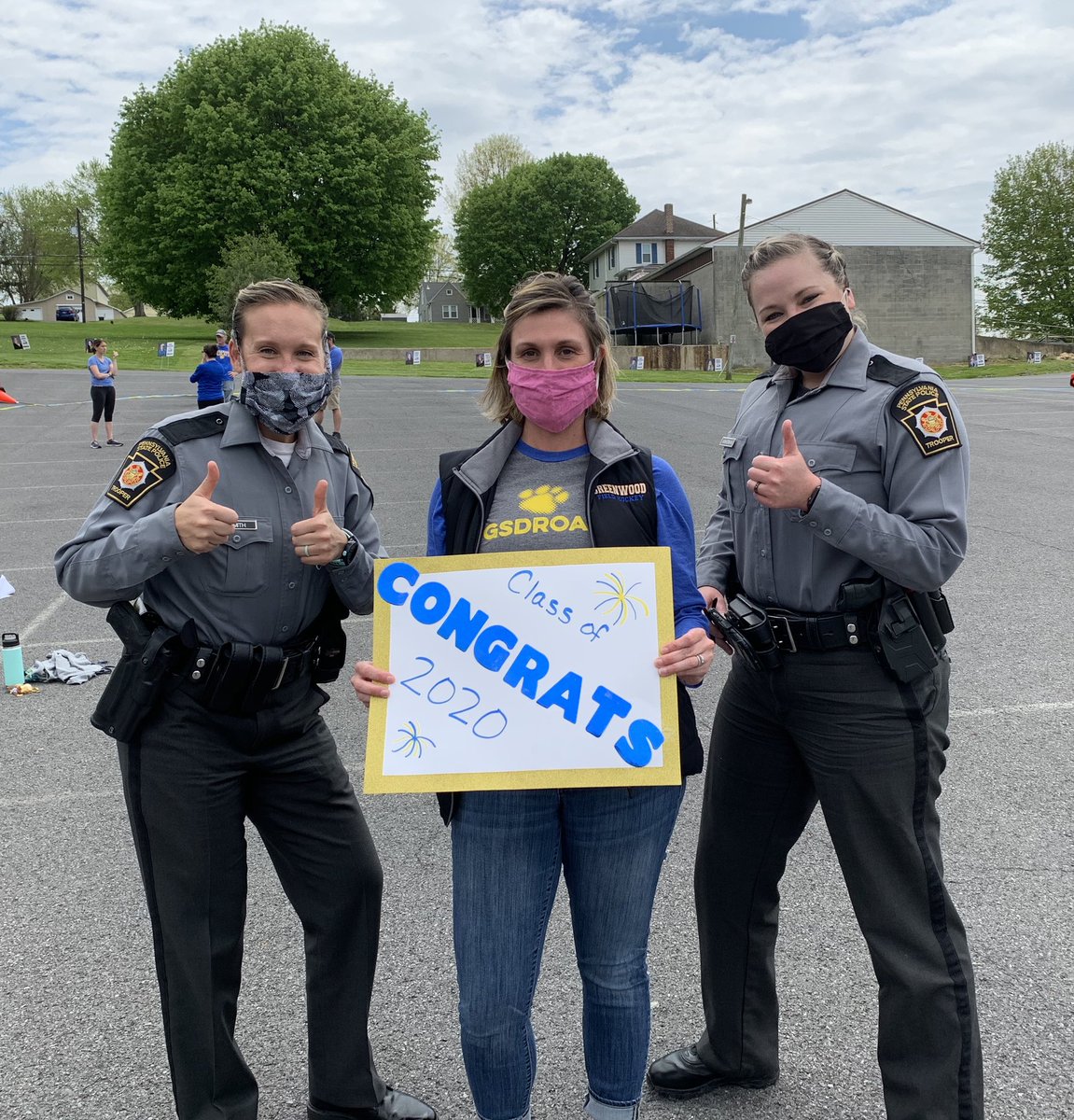 Supporting <a href="/GWDMHS/">Greenwood Wildcats</a> Greenwood High School graduating seniors at their campus gallery event. Seniors, families, and the community can drive through the gallery until 8pm today. #CongratulationsSeniors #GoGreenwood