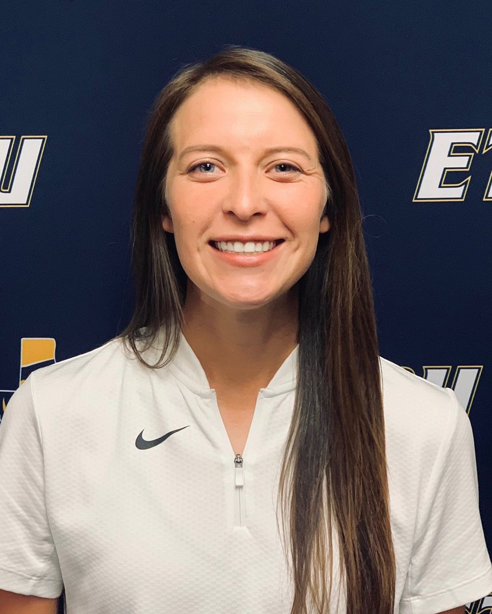 This week's podcast, pres. by <a href="/teamsnap/">TeamSnap</a>, features host <a href="/DeanCLinke/">Dean Linke</a> chatting with #USWNT legend &amp; current <a href="/DukeWSOC/">Duke Women's Soccer</a> AC Carla Overbeck, <a href="/UnitedCoaches/">United Soccer Coaches</a> Vice President Ashlee Fontes-Comber, and we meet two 30U30 members, <a href="/SeanAddison2/">Sean Addison</a> and <a href="/Coach_kcox/">Kristin Cox</a>

🎧 UnitedSoccerCoaches.org/podcast