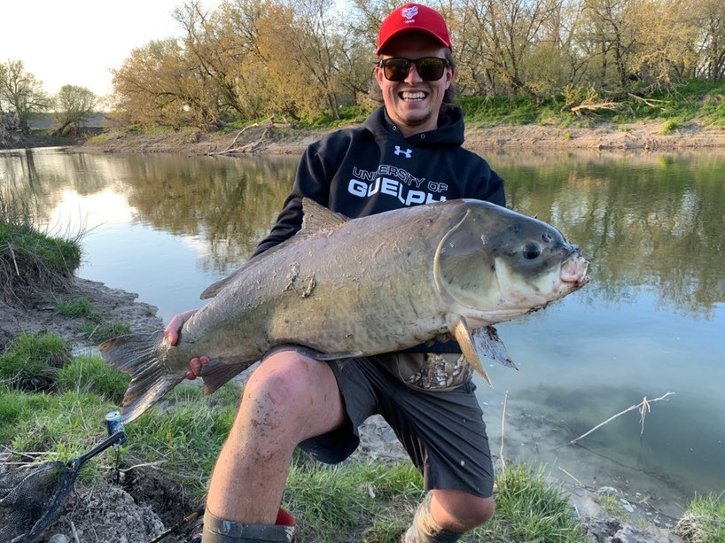 RobinatLFPress's tweet photo. Nice catch! Free Press reader Riley caught this magnificent fish last night in Delaware. We believe it to be a bigmouth buffalo? Can anyone help with that? After a couple quick photos, Riley released it back into the Thames River. Thanks for sharing it with us! #swont https://t.co/92USbITSAj