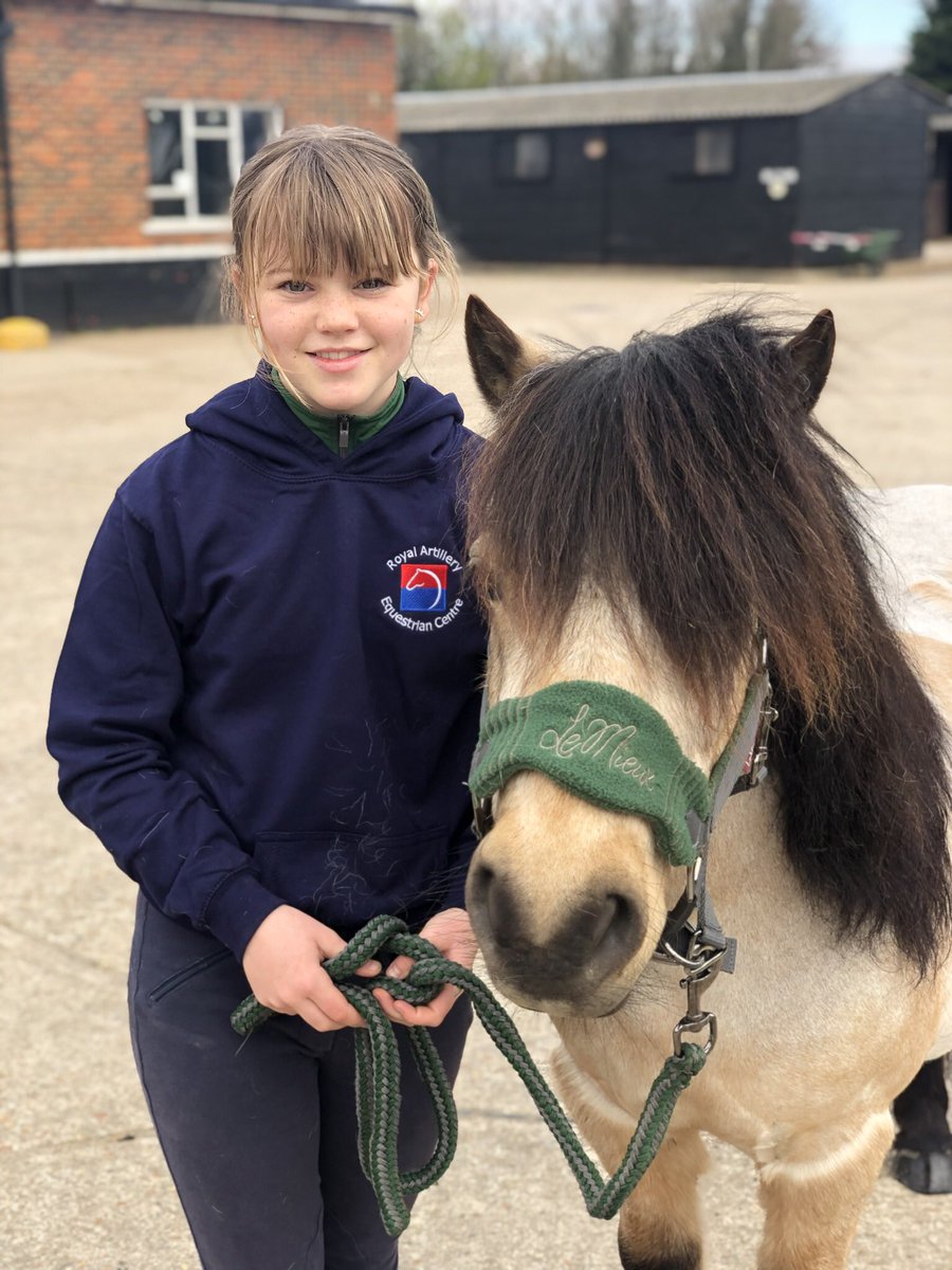 raecti's tweet photo. Handmade stable signs for our school horses ❤️ Thank you Lola - such a talented young lady (also amazing owner of Kenco (NHS hero))  #handmade #upcycling #artist #inspirational #inspiration #lockdownlife #kenco #humanshorseshappiness #loveourhorses #horse https://t.co/GLZMMqfiwD