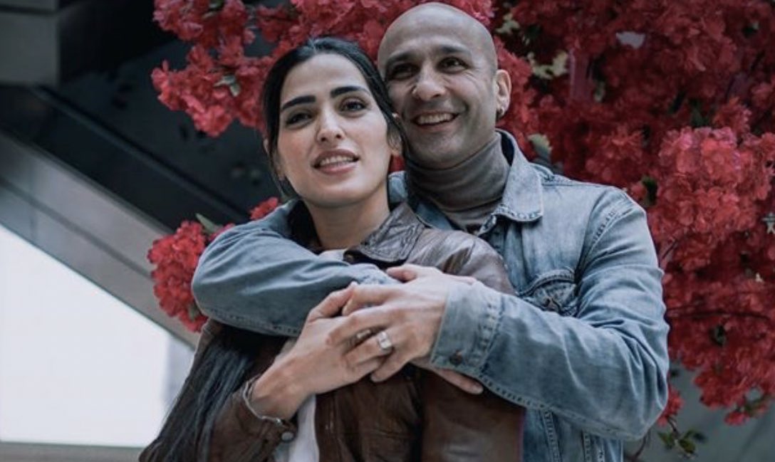 AshkanMonfared_'s tweet photo. مهدی رستم‌پور خیلی خوب سوابق این زن و شوهر شارلاتان رو توضیح میده. 

ببینید و به اشتراک بگذارید لطفا. 

https://t.co/HFCD3Lpni7 https://t.co/Yeqk0BdCZP