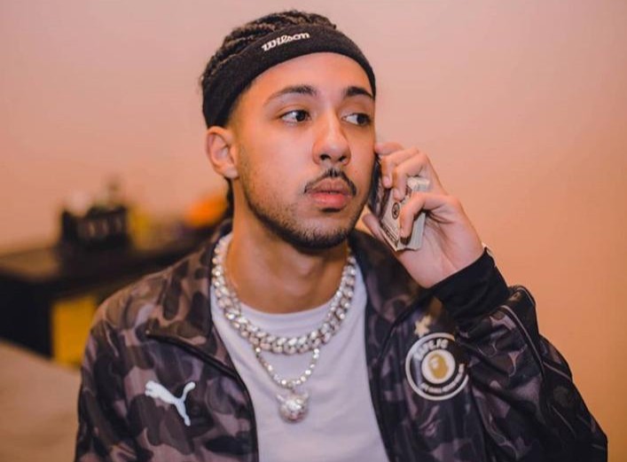thewzih's tweet photo. Esse cara é foda🔥🔥
#808Luke
#Idolo https://t.co/016AZ2A1vE