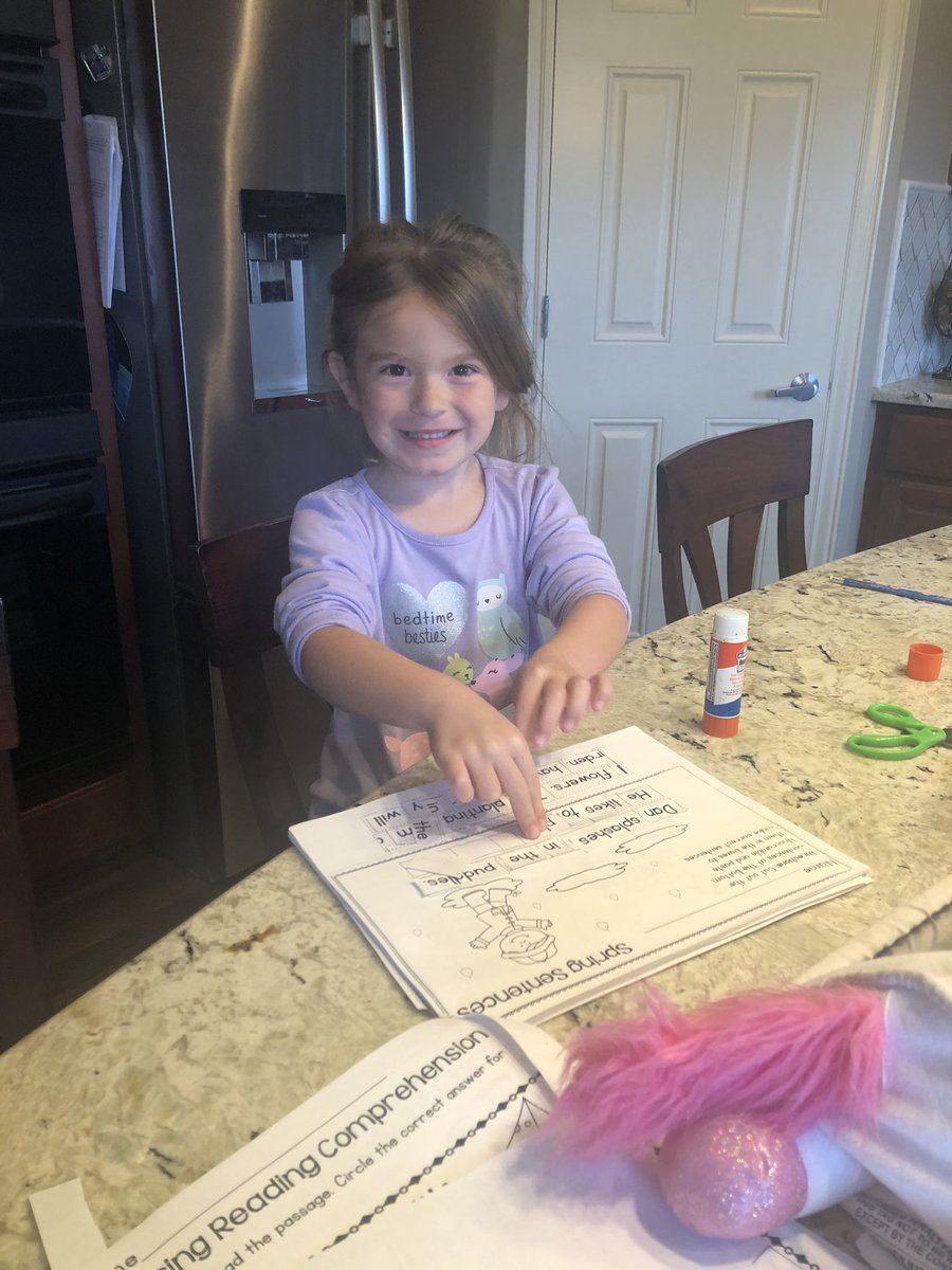 Angelina_Tobin's tweet photo. Ruby is busy working on her sentences on this rainy Thursday! @MonfetteKinder @SLCSHardy https://t.co/GGQTcjQ9PF