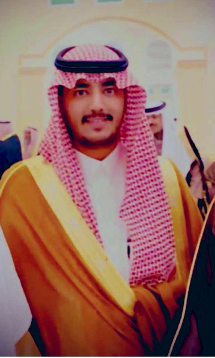 Rt_alali's tweet photo. نبارك لابن العم : مقرن بن بندر بن ممدوح
العيسى آل علي بمناسبـة تخـرجه وحصـوله
على البكالوريـوس من كليـة العلوم وهندسة
الحاسـب الآلـي بـ حائـل تخصـص هندسـة
برمجيات راجيـن من الله له التوفيق
والتقدم والشهادات العليا. https://t.co/SNdYkQ9hvh