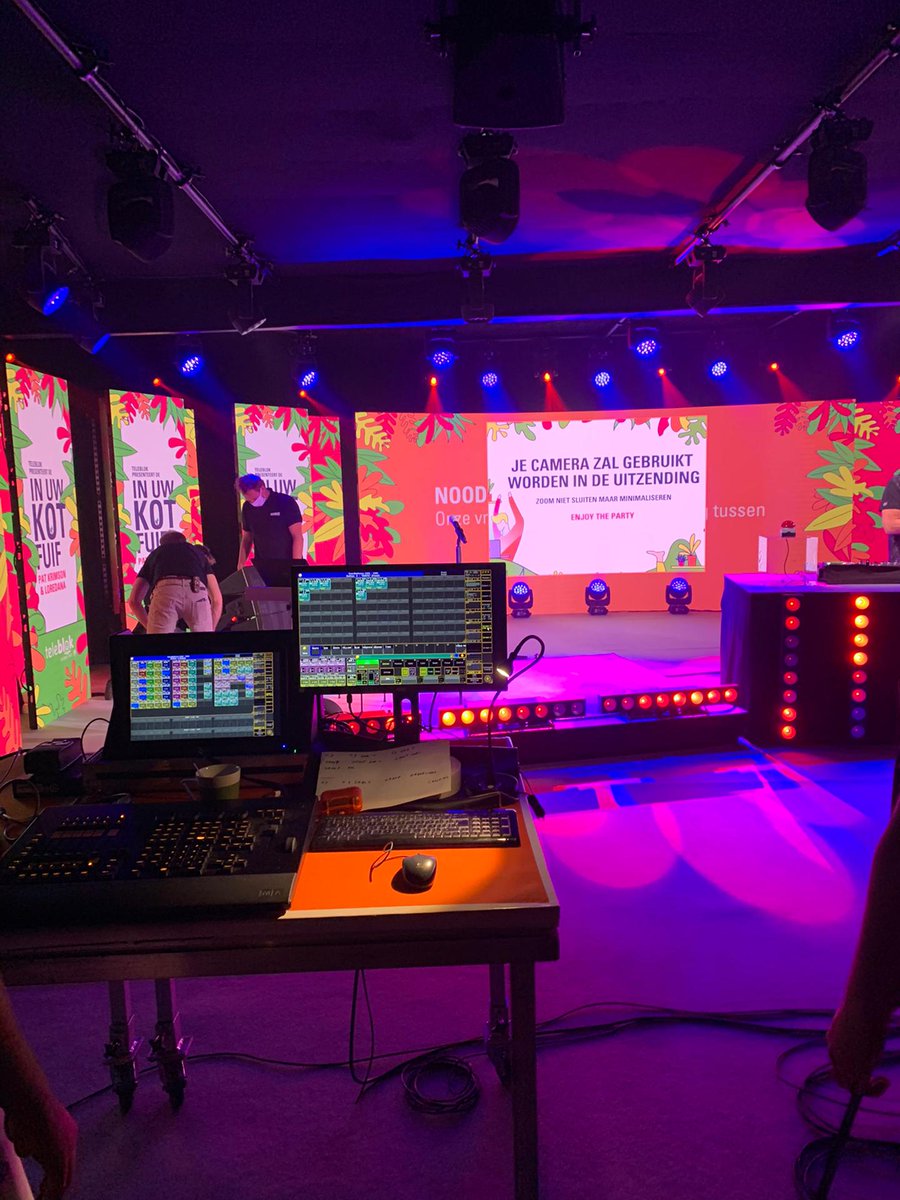 DHerregodts's tweet photo. Uw kot beu? Maak je op voor de enige echte In-uw-kot-fuif van #Teleblok @CMziekenfonds. Straks vanaf 21 uur, in uw kot uiteraard. Pat Krimson en Loredana warmen zich alvast op. 💃🕺 @PatrickClaesen https://t.co/vMcxo6Ri0q https://t.co/TPnEmBXOWX