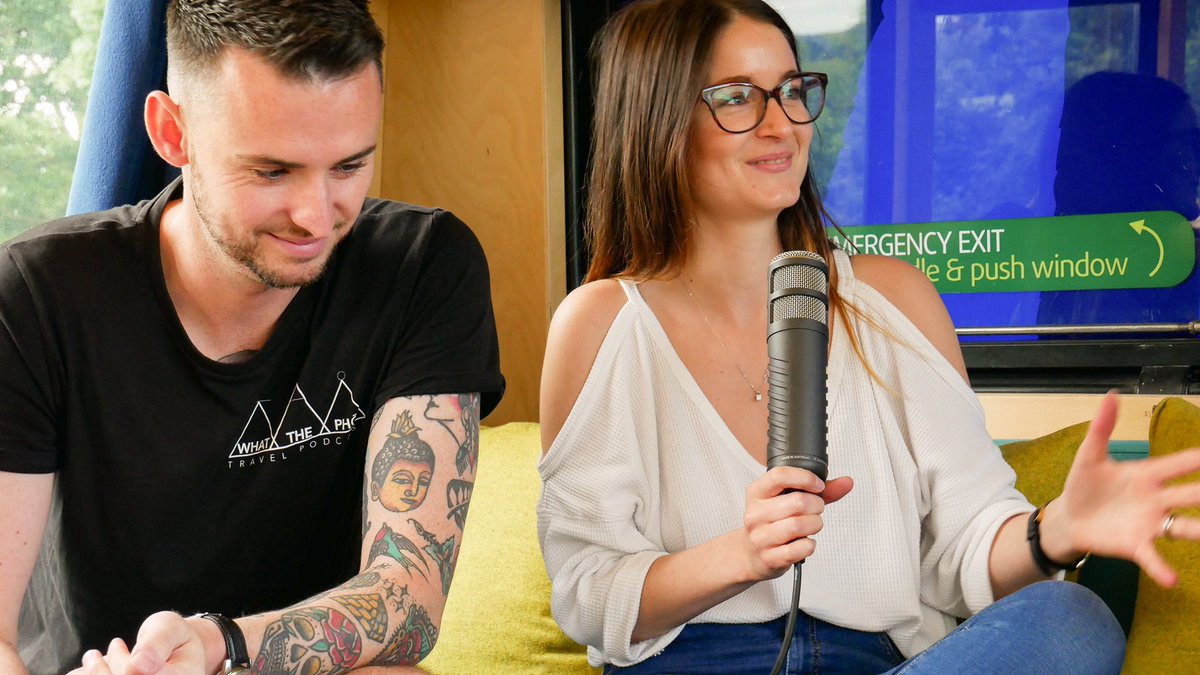 PodcastAnt's tweet photo. What do most of the biggest ‘influencers’ have in common? They started early, they were innovators. There are around 500 million blogs, 30 million YouTube channels but under 1 million podcasts! 🎧 isn’t it time that your business starts a #podcast before your competitor does? https://t.co/o5S2QOtYKm