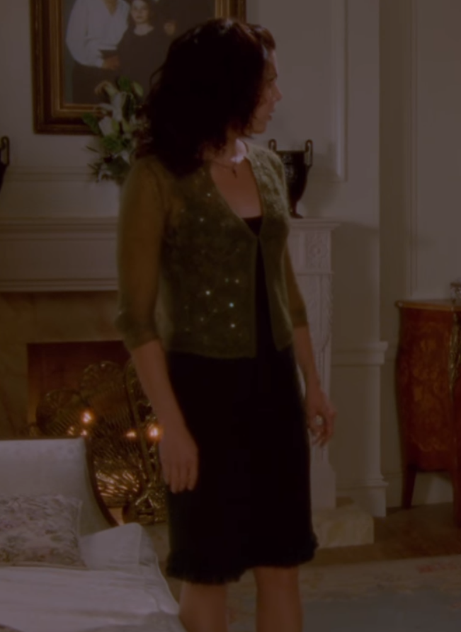agilmoregirlx's tweet photo. Season 1 Episode 3
Kill Me Now
"You could use your mother's golf clubs. They're upstairs gathering dust with the rest of her potential."
#emilygilmore #lorelaigilmore #gilmoregirls #ggquotes #tvquotes #funnyquotes https://t.co/8wEKQ4dBPM