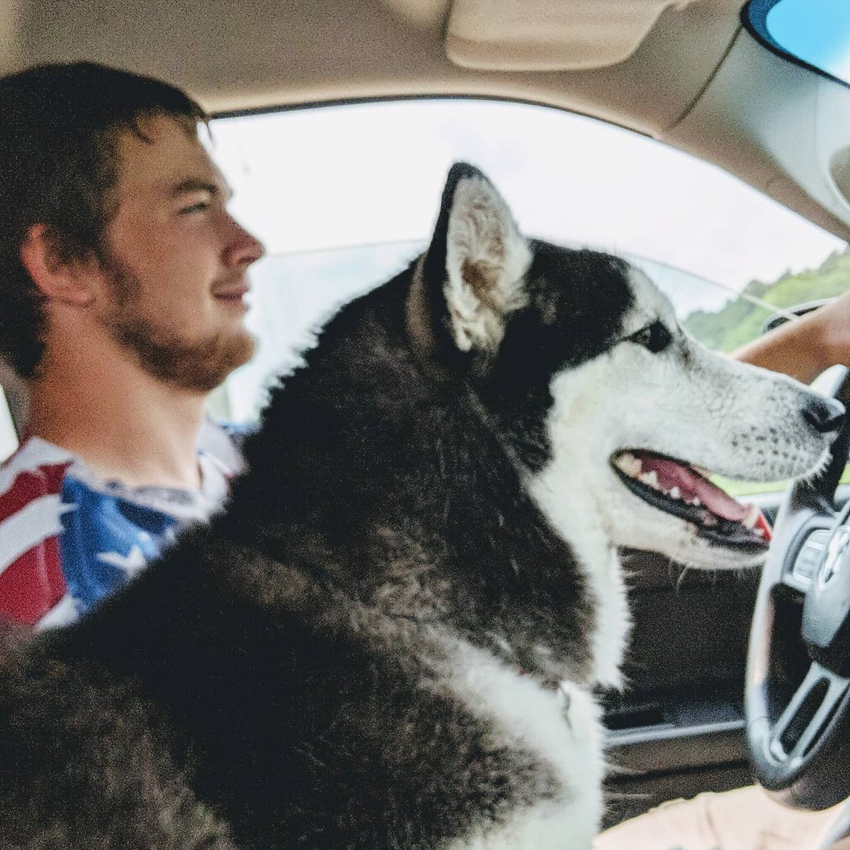 mandyyyyy21's tweet photo. Happy 23rd Birthday to this handsome man! I can't wait to celebrate with you tonight! ❤️🌙 https://t.co/QmWoPYpk0l