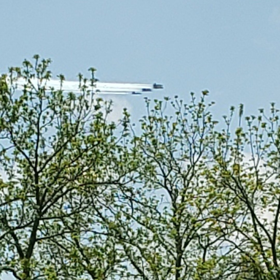MikeMouret's tweet photo. The Blue Angels headed to Nashville.  Amazing sight!   #USA #USMilitary #Nashville #WWG1WGA https://t.co/FI4en39RGI