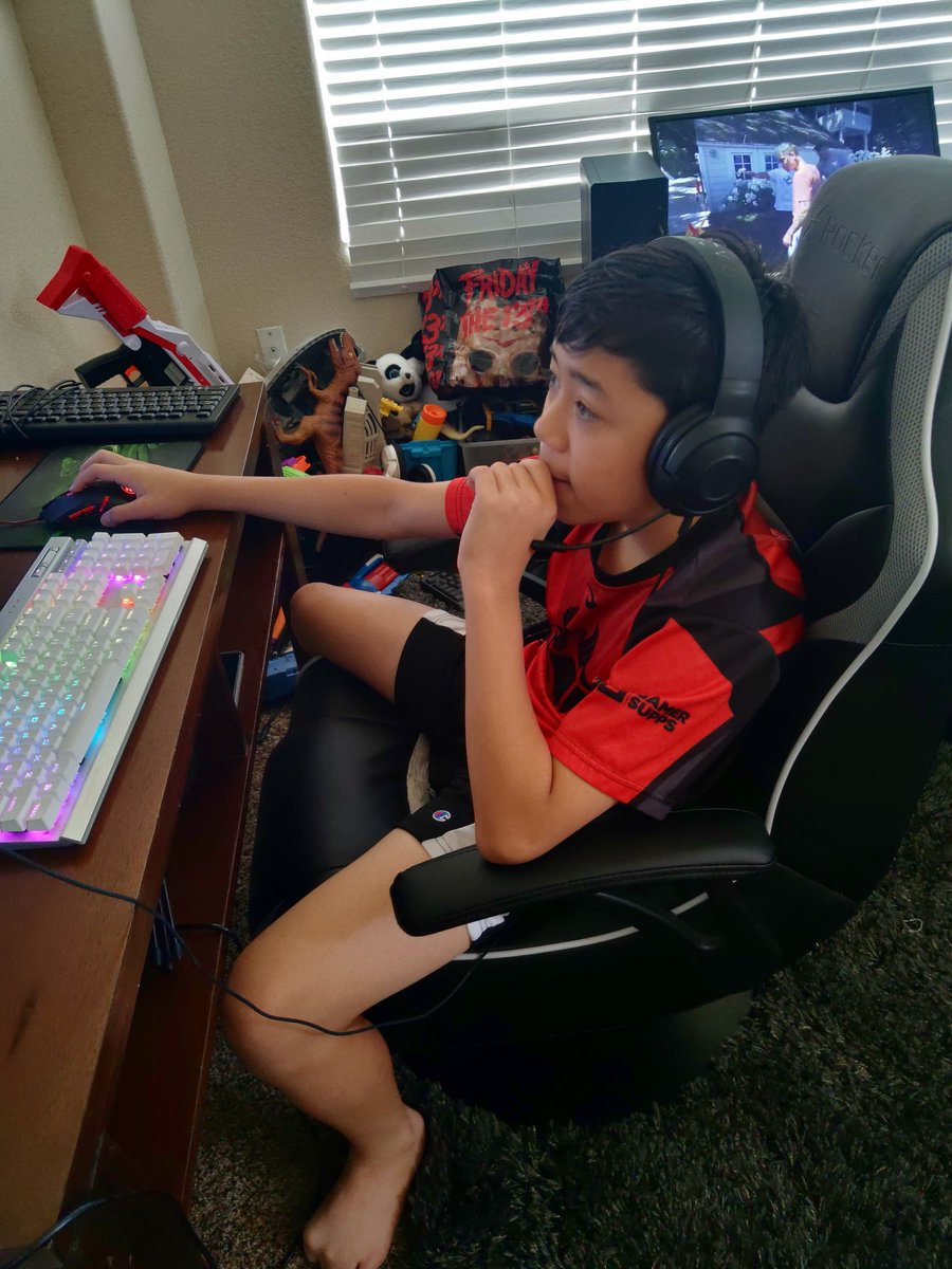 LiquidxLegacy's tweet photo. 😀 Mr Nate wanted to wear the D2R jersey today. https://t.co/V1jMVDDxnS