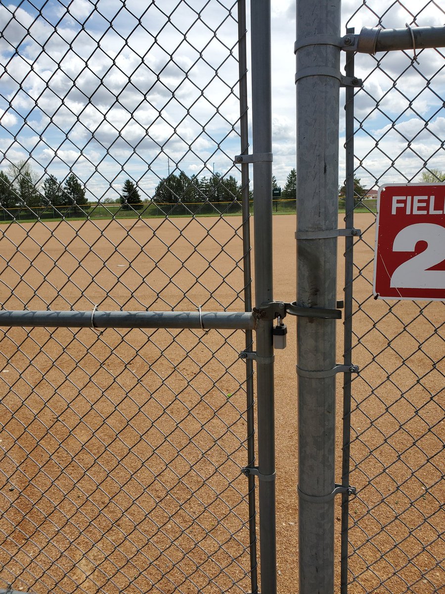 mattbauer04's tweet photo. @Marshall_MN  so tell me again why every baseball field and batting cage has to be locked up? I see the same group of kids playing ball in a grass field when they could be playing on a baseball field. #cutthelocks https://t.co/6nQkqvoC4H