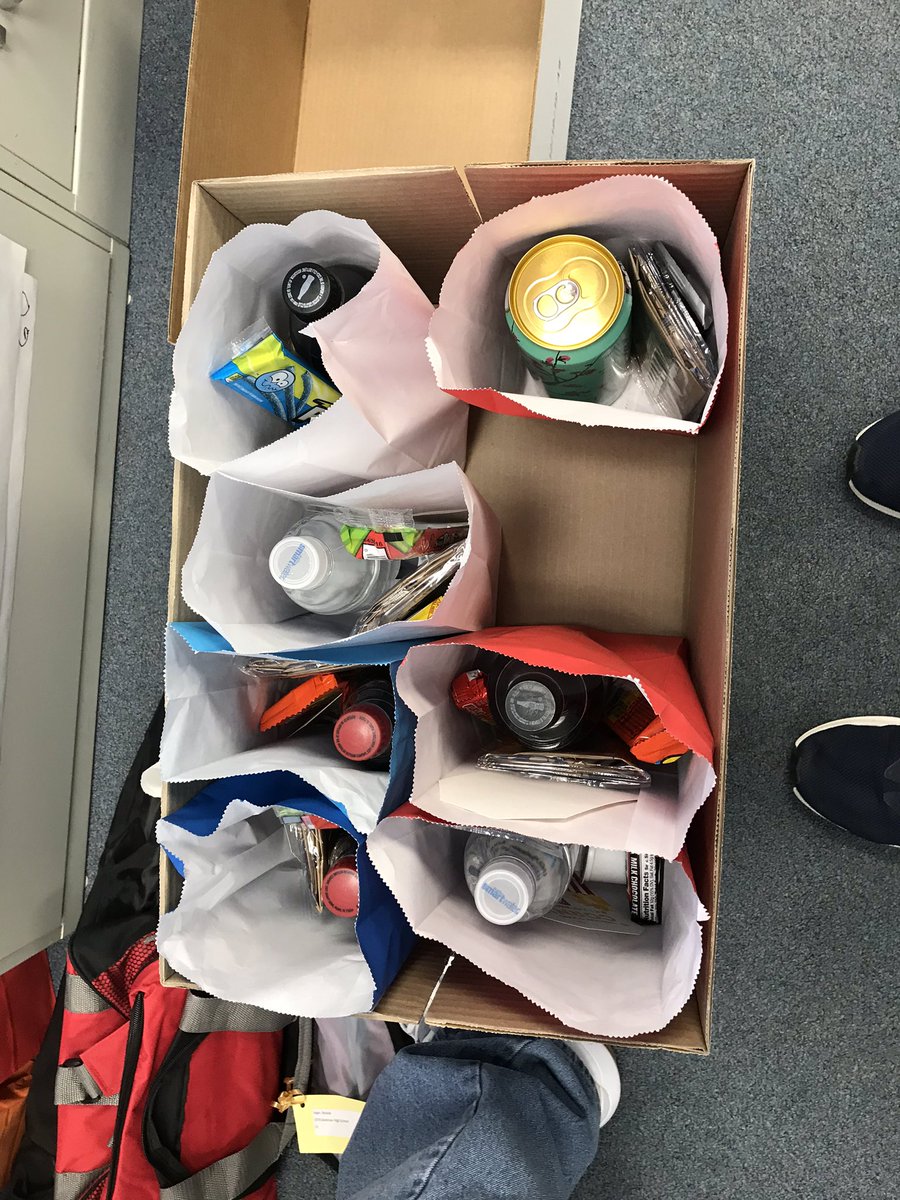 SeckmanHigh's tweet photo. Seckman prize patrol is on the roll. #SHSUnitedVirtually #TeacherAppreciationWeek https://t.co/3gwO9yAKhs
