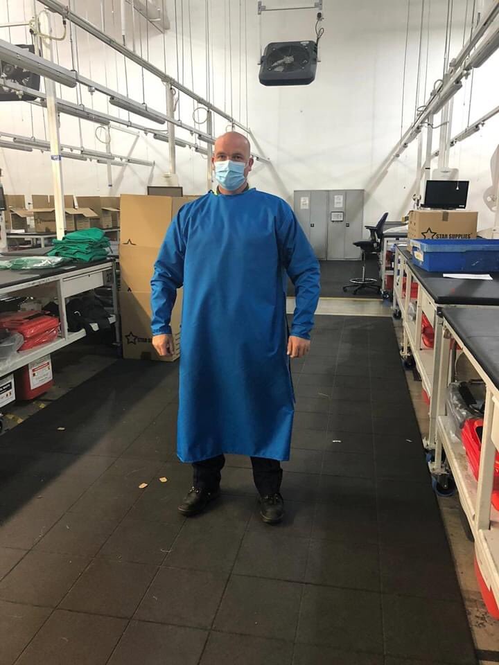 SimonCarGuy's tweet photo. Colleagues at #AstonMartin working hard to produce &amp; deliver scrubs, intubators, face shields and as of this month, surgical gowns.  Great job by @bchoda and so many others involved in this effort to support our #NHSheroes.  Thank you 💙🌈 #makeitblue https://t.co/lw7bZrWWt8