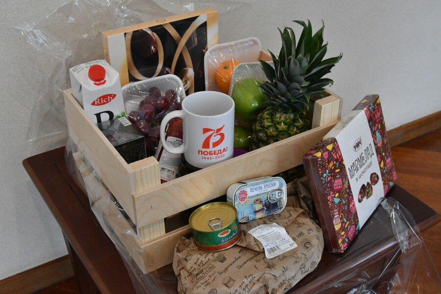 В Самарской области стартовала акция «Вам, родные!» niasam.ru/Obschestvo/V-S…

Волонтеры акции «Мы вместе» адресно поздравят участников ВОВ с Днём Победы. Им вручат праздничные наборы, сувениры, георгиевски...