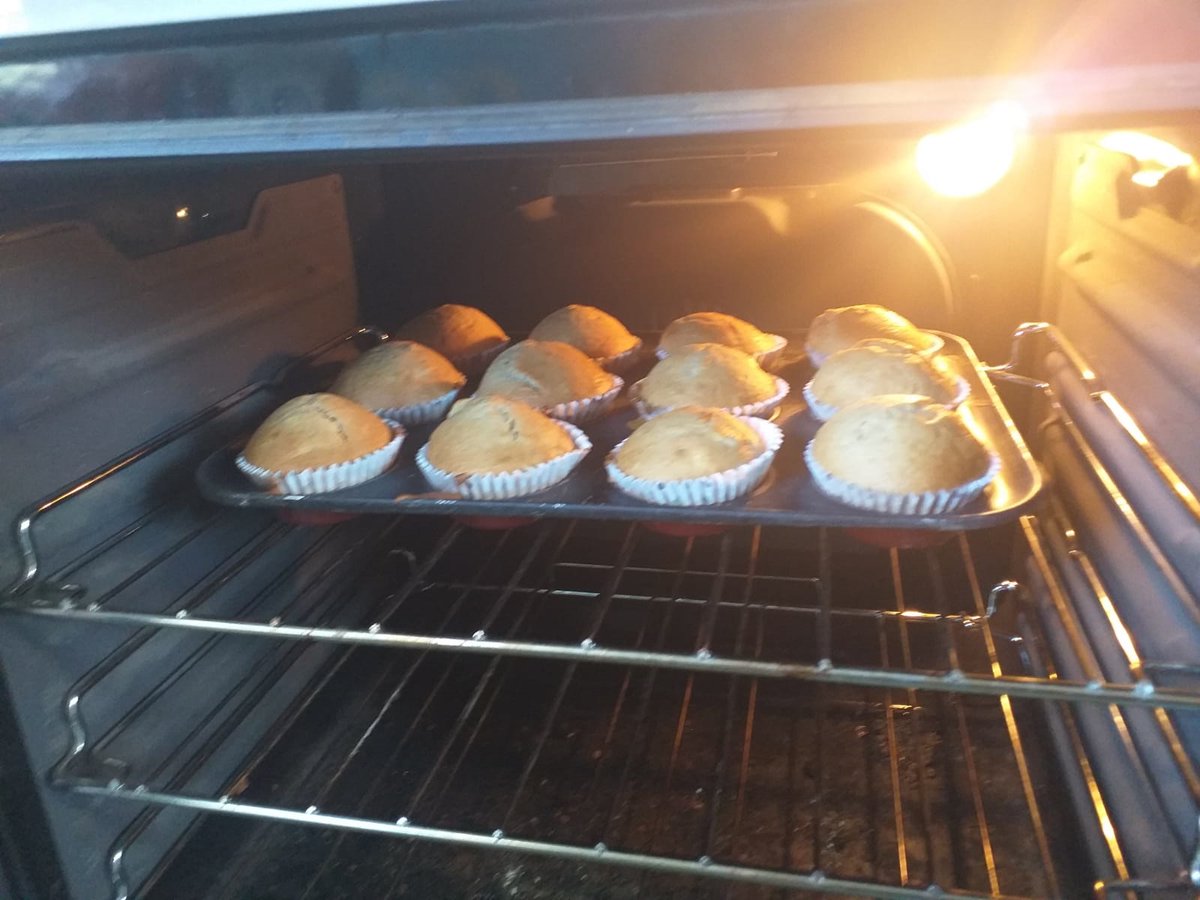 CecilRoadSchool's tweet photo. Today our Keyworker children and the staff have been busy baking banana muffins - yummy! 🌈👏 What have you been baking? #clapforourkeyworkers Don't forget to clap at 8pm tonight! Take Care! https://t.co/9RaBSKIG0a